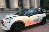  Alleira Torehkan Goresan Batik Di Mini Cooper