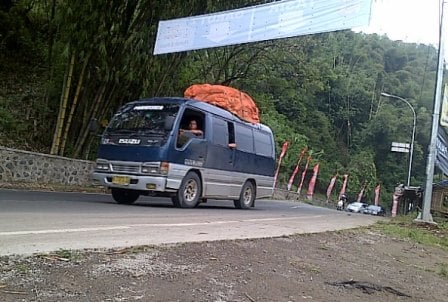  Mudik Lewat Nagreg Masih Cair