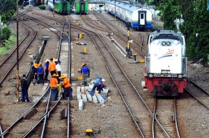  KA Ekonomi Mulai Disesaki Pemudik