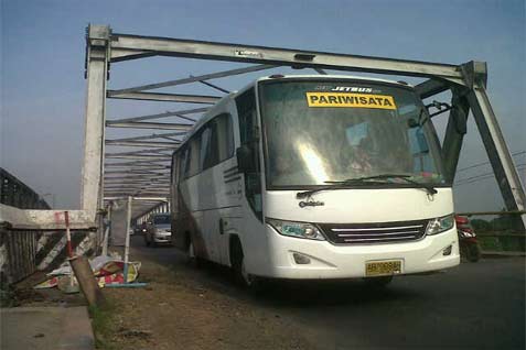  MUDIK LEBARAN 2014: Kendaraan Bobot di Atas 40 Ton Boleh Lewati Jembatan Comal