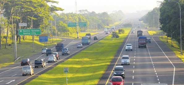  MUDIK LEBARAN 2014: Jalan Tol Masih Lengang