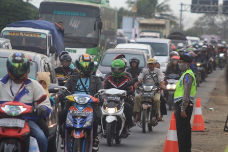  MUDIK LEBARAN 2014: Pengguna Motor Tak Sepadat Tahun Lalu