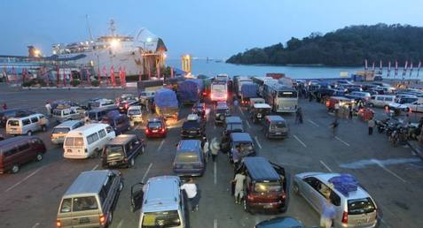  MUDIK LEBARAN: H-1 Pelabuhan Merak Sepi