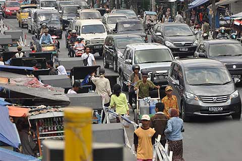  Jalur Mudik Sukabumi Padat pada Malam Takbiran