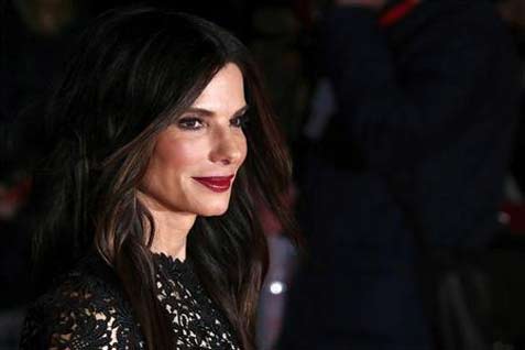  SANDRA BULLOCK, Aktris dengan Pendapatan Tertinggi