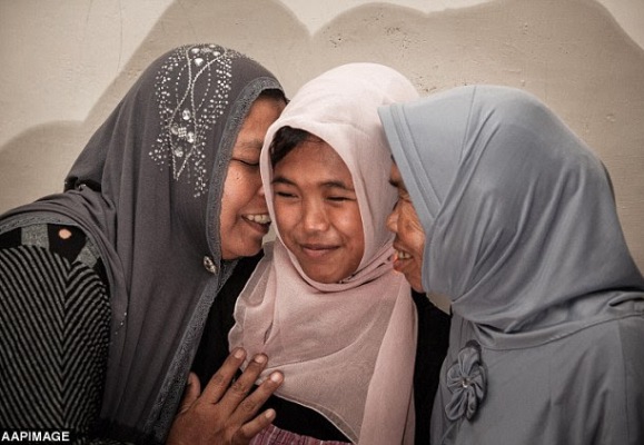  Anak Ini Kembali ke Keluarganya Setelah 10 tahun Berpisah Akibat Tsunami Aceh