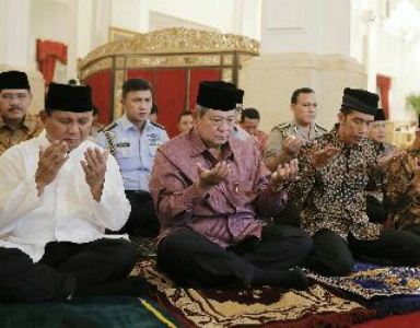 Presiden SBY berdoa bersama Prabowo dan Joko Widodo/Antara