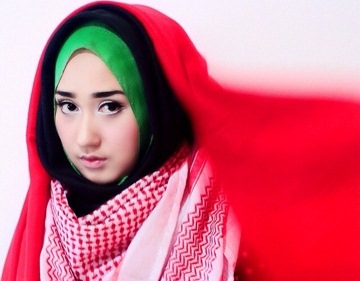  Perancang Dian Pelangi Usung Isu Palestina Saat Fashion Show di Amerika