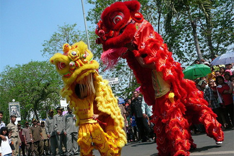  Kota Tangerang Meriahkan HUT ke-69 RI dengan Karnaval Barongsai