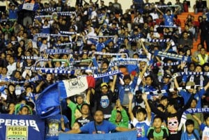  Persib vs Persijap: Pemain dan Bobotoh Mengheningkan Cipta sebelum Pertandingan