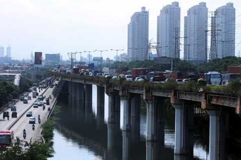  DKI Targetkan Pembebasan Lahan 6 Ruas Jalan Tol Selesai 2015