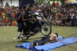  Festival Debus Banten Raih Rekor Muri