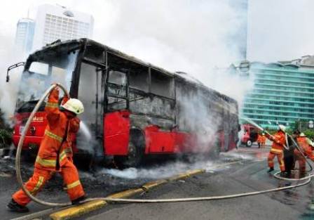  Transjakarta Terbakar: Jokowi Akan Cek Tahun Pembelian Bus