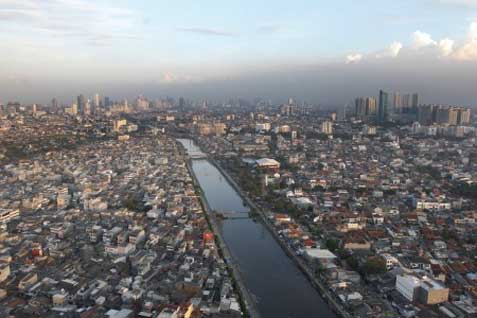  CUACA JABODETABEK (30/8): Jakarta Cerah Berawan Hingga Malam