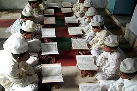  PEMKAB CIANJUR: Dana Rp11 Miliar untuk Santri Penghafal Alquran