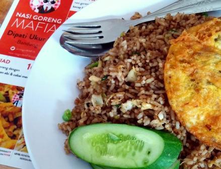  Nasi Goreng Mafia, Pedasnya Bikin Babak Belur