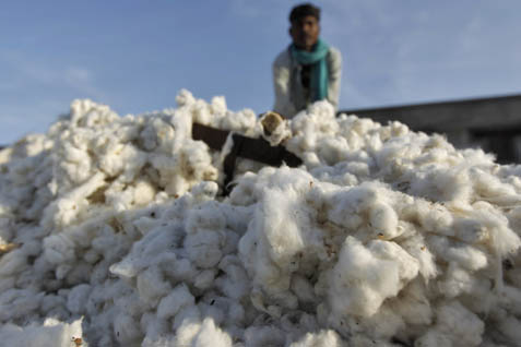  HARGA KOMODITAS: Produksi Turun, Harga Melemah
