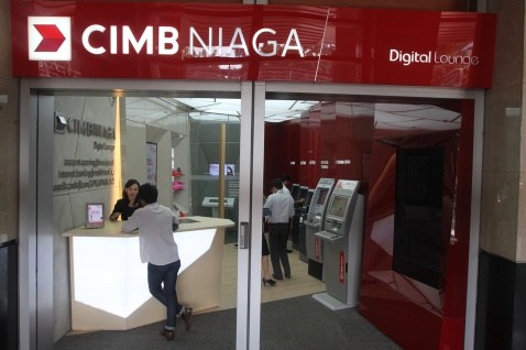 Salah satu layanan berbasis teknologi yang menjadi andalan Bank CIMB Niaga yaitu Rekening Ponsel. /Bisnis.com