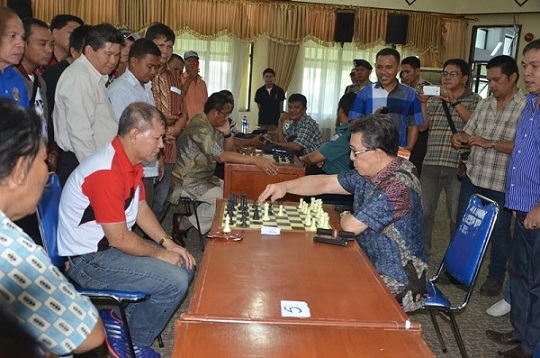  Hebat, Gubernur dan Kapolda Sulut Masuk Final Turnamen Catur!