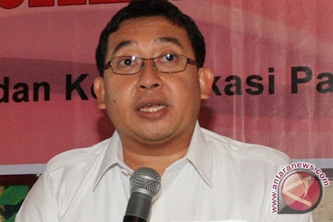  Fadli Zon: Ahok Keluar, Kami Senang