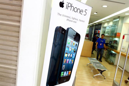  REKOR BARU APPLE: iPhone 6 & iPhone 6 Plus Dipesan 4 Juta Unit dalam Sehari