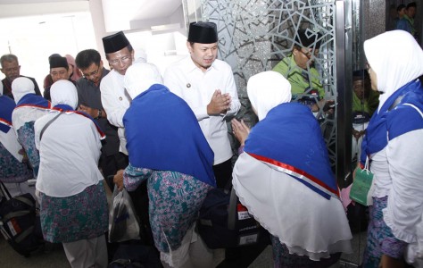  Wali Kota Bogor Bima Arya Berangkat Haji