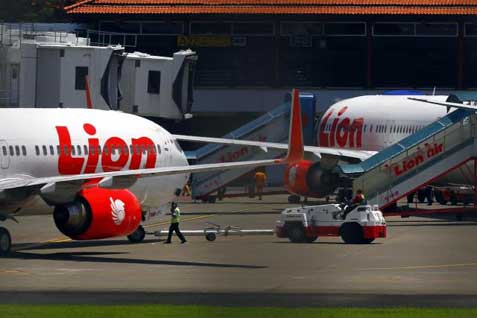  Sejumlah Penerbangan Tujuan Pekanbaru Mendarat di Bandara Hang Nadim