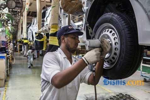  Pasar Otomotif: Penjualan Tahun Ini Tertolong LCGC