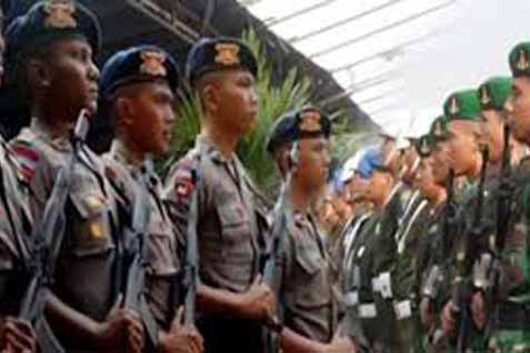 IPW Duga Bisnis Pengamanan Ilegal Picu Bentrokan TNI-Polri