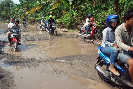  Investasi Tetap Dominan di Jawa