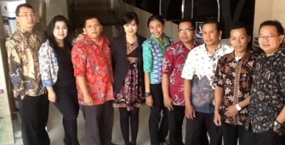  Begini Cara Manajemen Hotel Vio Bandung Peringati Hari Batik Nasional