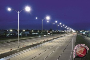  Penemu Lampu Hemat Energi Sabet Nobel Fisika