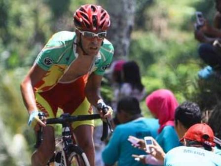  Tour de Banyuwangi Ijen: 16 Tim Balap Sepeda Bertarung di Etape Pertama