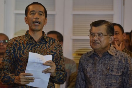  Persiapan Pelantikan: Jokowi Minum Jamu, JK Cukur Rambut