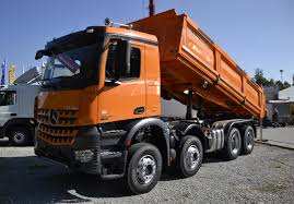  DKI Dapat Dua Dump Truck Rp1,6 Miliar