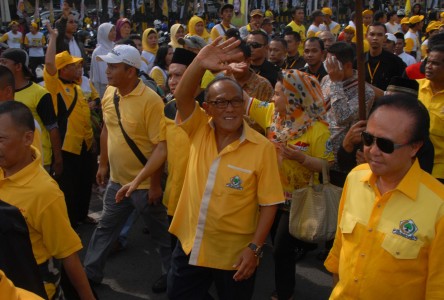  JK Hadiri HUT Golkar, Ical Gembira