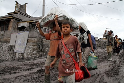  PRESIDEN JOKOWI: SMS Saya Bila Warga Sinabung Dihambat