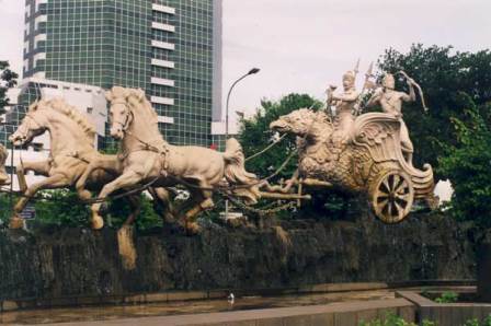  BANK OCBC NISP Danai Pemugaran Patung Arjuna Wijaya