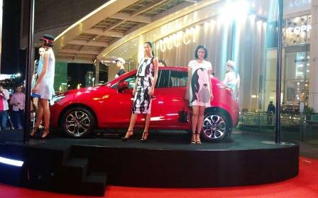  7 Desainer Muda Tampil dalam Mazda Fashion Street