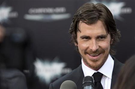  Christian Bale Tak Sanggup Perani Tokoh Steve Jobs