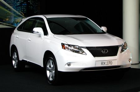  Lexus Pasarkan Sedan Sport Baru
