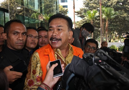  SUAP MANTAN KETUA MK: Bonaran Situmeang Ngaku Tak Kenal Akil Mochtar