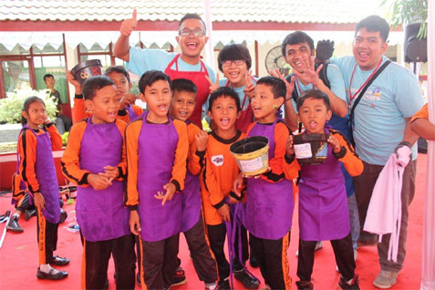  KTB Renovasi Sekolah dan Hibur Anak-anak SDN 2 Cipayung