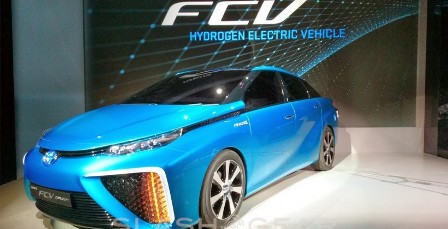  Toyota Hadirkan Mirai, Kendaraan Berbahan Bakar Hidrogen