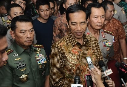  BENTROK TNI VS BRIMOB, Menko Polhukam: Posisi Jenderal Sutarman dan Jenderal Muldoko Masih Dievaluasi