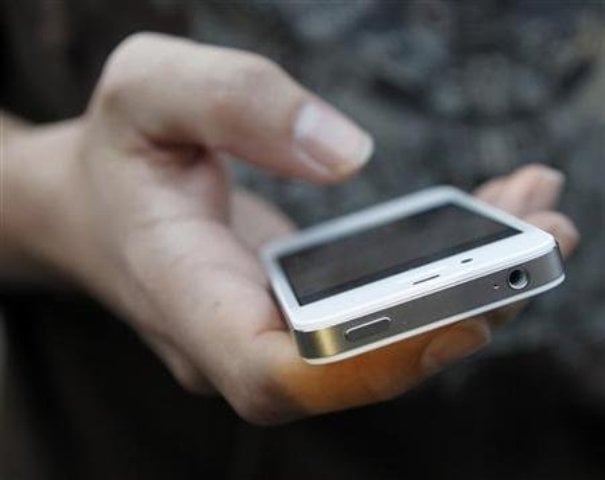  Ternyata,Smartphone Dapat Merusak Tulang Leher Anda, Ini Penjelasannya