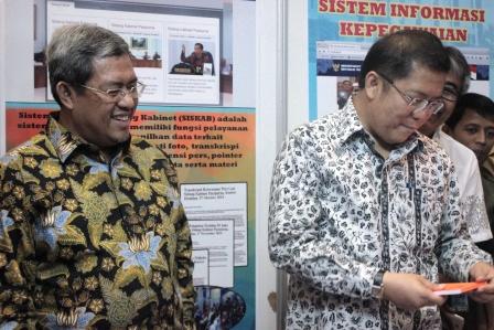  Menkominfo Janji Pertengahan Tahun Depan Masyarakat Rasakan Teknologi 4G