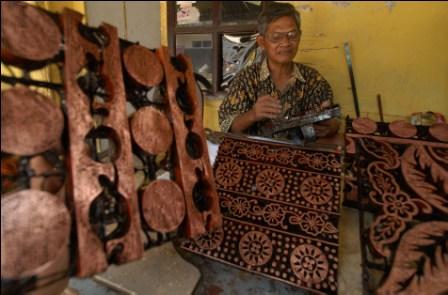  Pembuat Canting Kesulitan Regenerasi