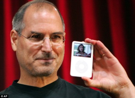  Steve Jobs Akan Bersaksi di Pengadilan Melalui Video Setelah 3 Tahun Kematiannya