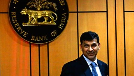  EKONOMI INDIA: Bank Sentral India Pertahankan Suku Bunga Tinggi